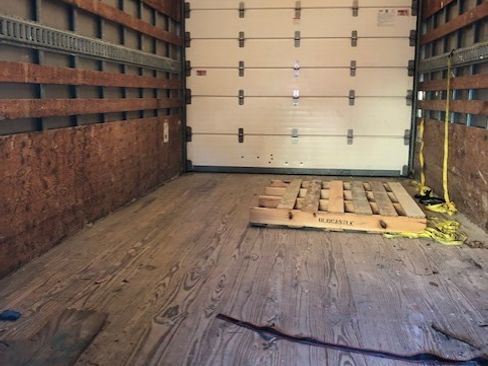 Used 2009 Chevrolet Express 3500 image 6