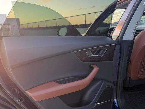 Used 2019 Audi Q8 Premium Plus image 15