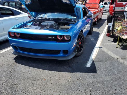 Used 2015 Dodge Challenger SRT Hellcat image 5