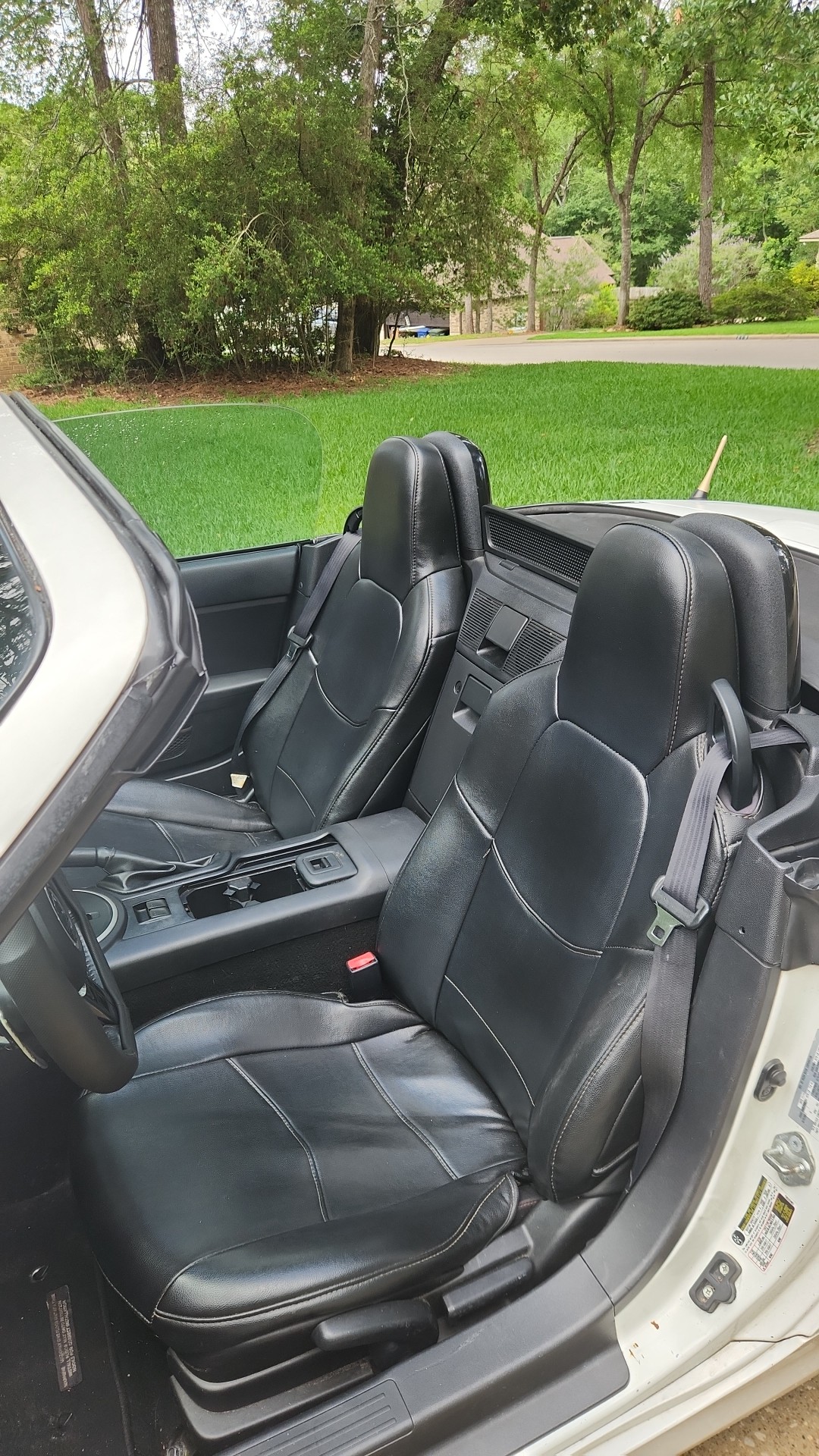 Used 2015 MAZDA MX-5 Miata Club RWD image 14