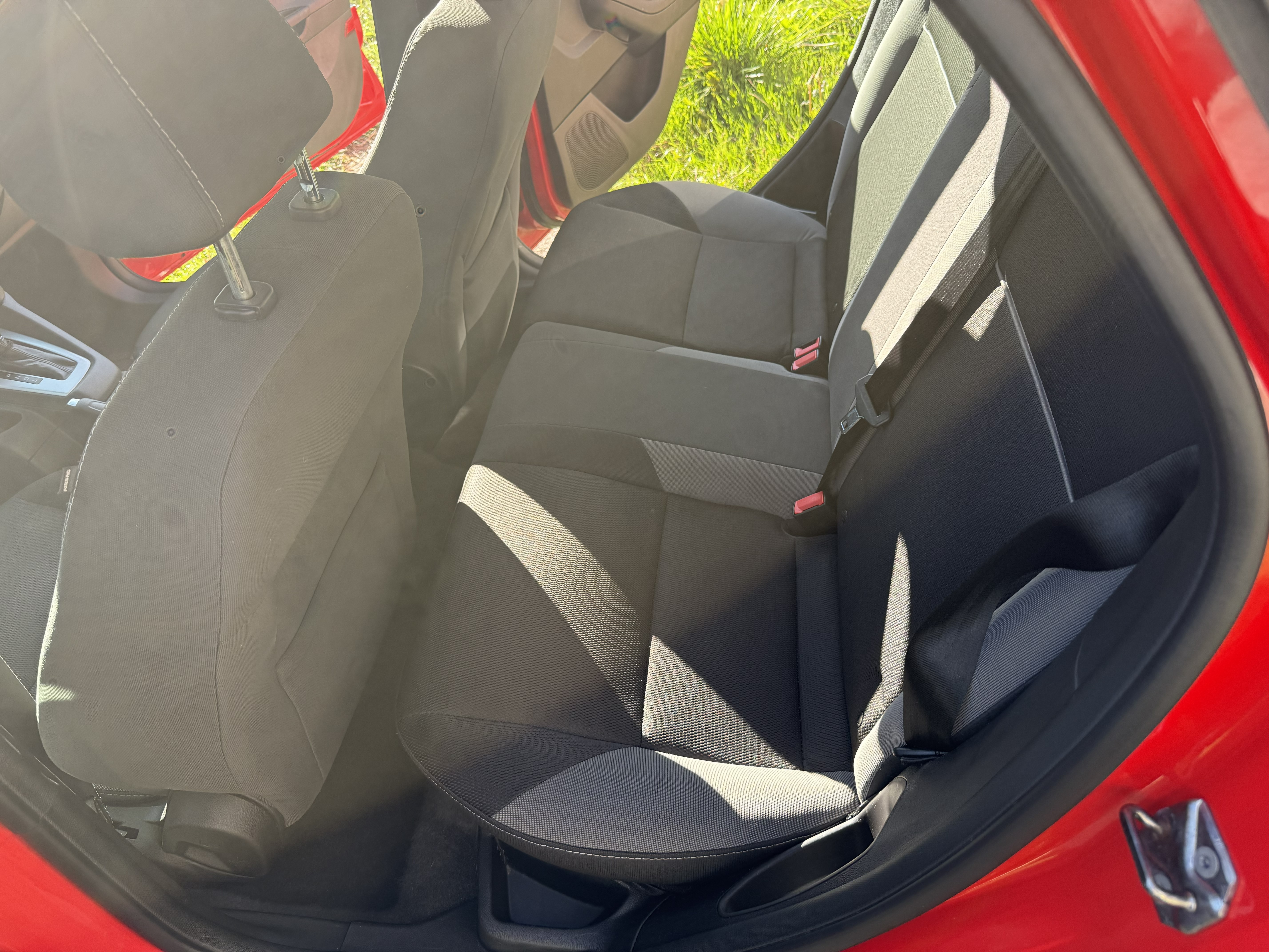 Used 2013 Ford Focus SE FWD image 14