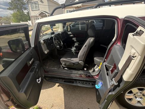 Used 2007 Toyota FJ Cruiser 4WD w/ Upgrade Pkg 2 image 13
