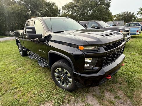 Used 2021 Chevrolet Silverado 2500 Custom w/ Custom Value Package AWD/4WD image 6