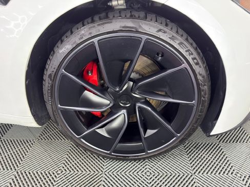 Used 2024 Tesla Model 3 Performance AWD/4WD image 11
