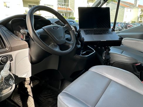 Used 2015 Ford Transit 250 148 Medium Roof image 10