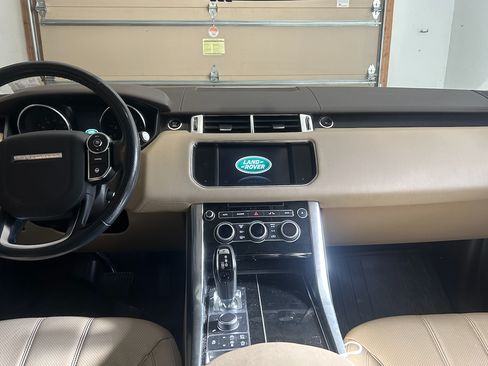 Used 2016 Land Rover Range Rover Sport HSE image 8