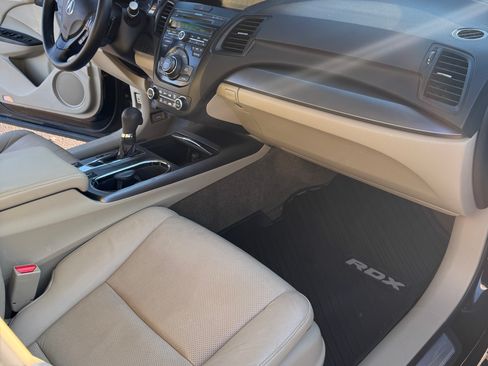 Used 2014 Acura RDX AWD w/ Technology Package image 22