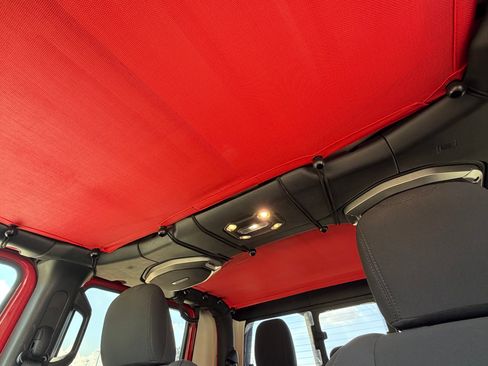 Used 2020 Jeep Gladiator Sport w/ Quick Order Package 24S image 15