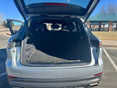 Used 2020 Porsche Cayenne image 16