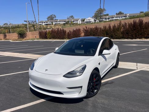 Used 2018 Tesla Model 3 Long Range image 2