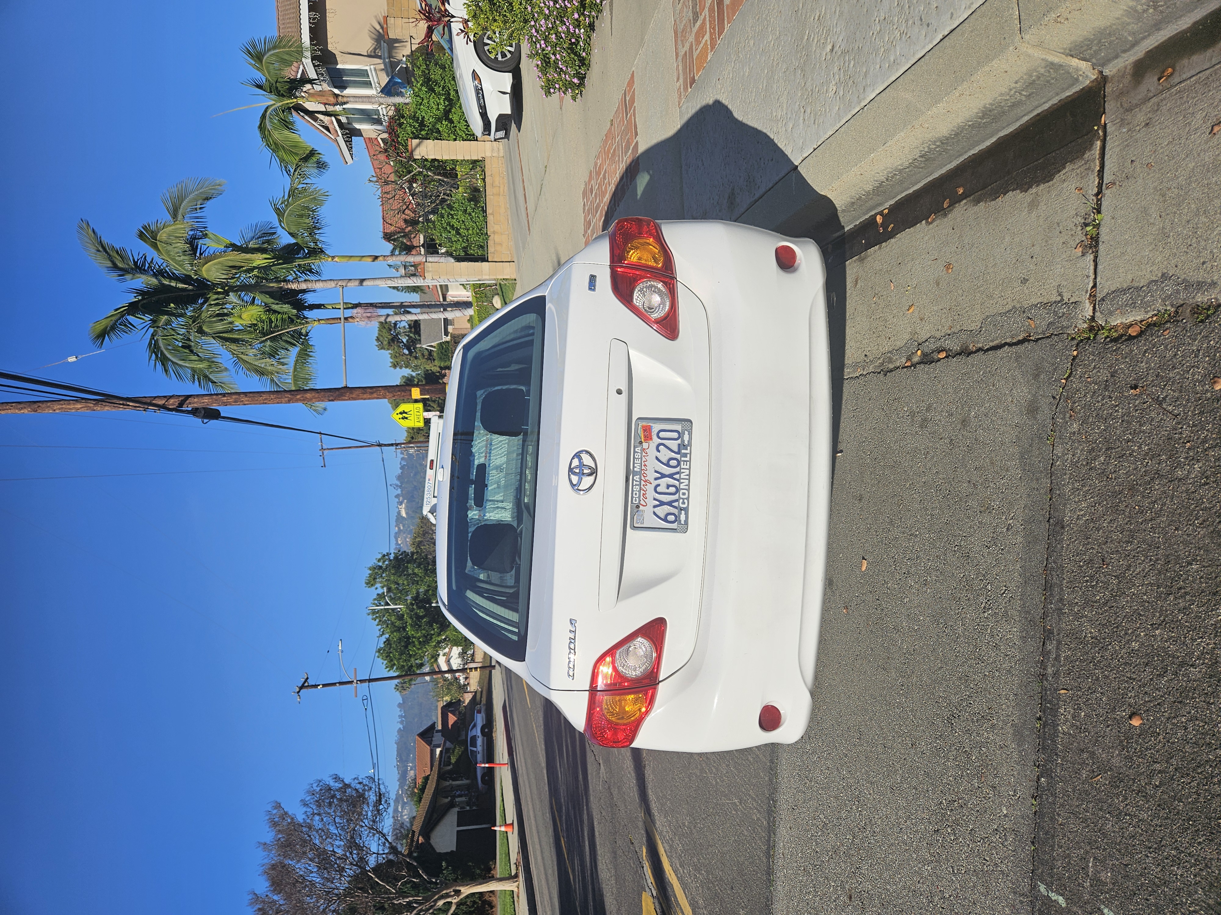Used 2010 Toyota Corolla LE FWD image 4