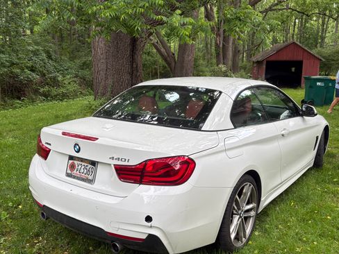 Used 2019 BMW 440i xDrive Convertible w/ M Sport Package AWD/4WD image 2