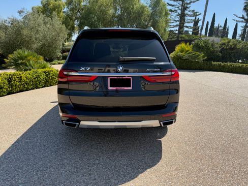 Used 2019 BMW X7 xDrive50i w/ Premium Package image 4