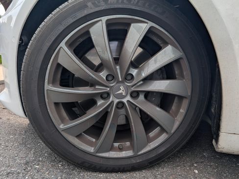 Used 2020 Tesla Model S Long Range Plus AWD/4WD image 6