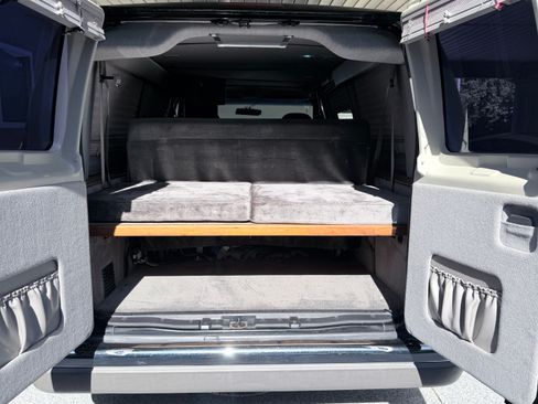 Used 1996 Ford E-150 and Econoline 150 RWD image 15