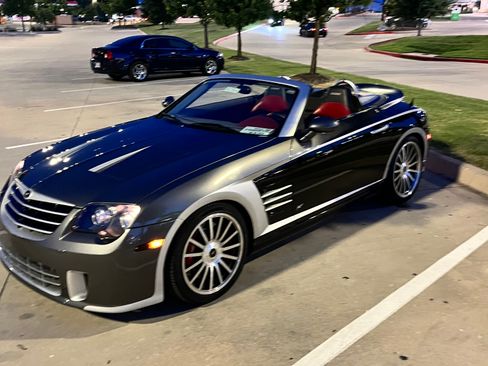 Used 2005 Chrysler Crossfire SRT-6 image 2
