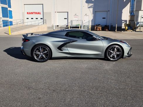 Used 2022 Chevrolet Corvette Stingray Premium Conv w/ Z51 Performance Package image 17