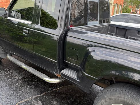 Used 2002 Ford Ranger 4x4 SuperCab image 2