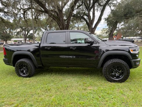 Used 2027 RAM 1500 4x4 Crew Cab image 5