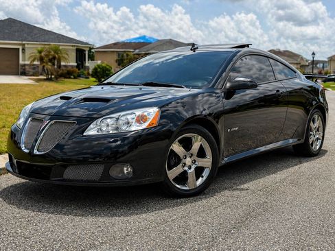 Used 2008 Pontiac G6 GXP w/ Sun And Sound Package FWD image 1