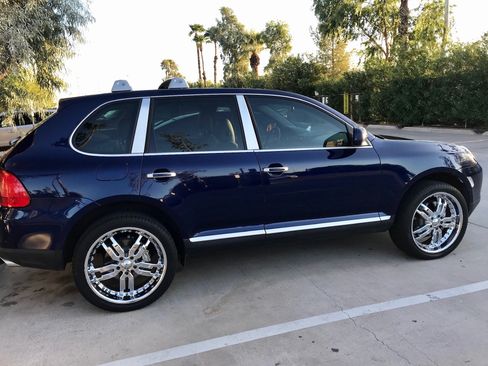 Used 2004 Porsche Cayenne S image 13