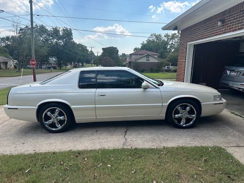 Used 2001 Cadillac Eldorado Touring image 6