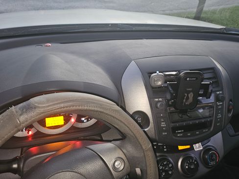 Used 2010 Toyota RAV4 Sport image 13