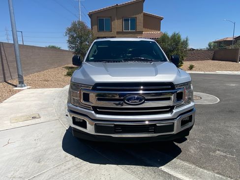 Used 2018 Ford F150 XLT RWD image 2