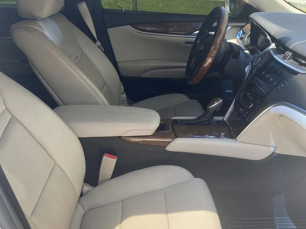 Used 2018 Cadillac XTS Luxury FWD image 10
