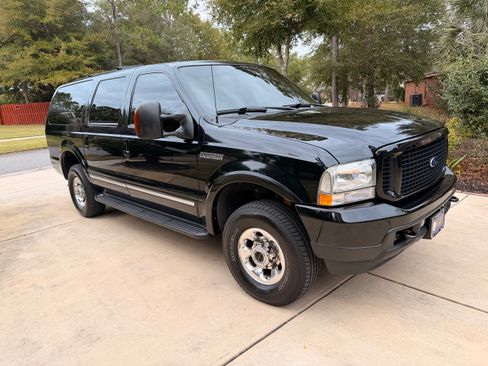 Used 2004 Ford Excursion Limited image 4
