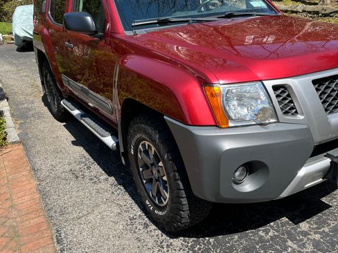 Used 2014 Nissan Xterra PRO-4X w/ Pro-4x Leather Package image 10