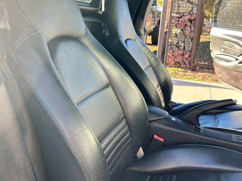 Used 2001 Porsche Boxster S image 25