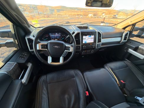 Used 2019 Ford F350 Lariat w/ Lariat Ultimate Package image 14