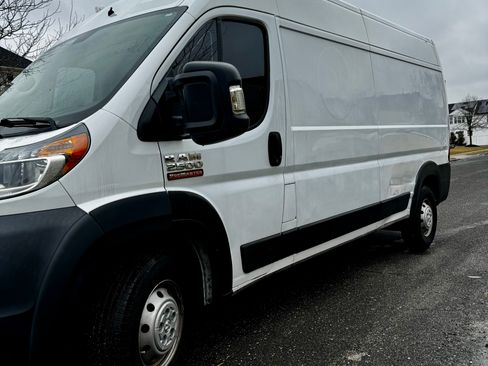 Used 2020 RAM ProMaster 2500 w/ Interior Convenience Group image 2