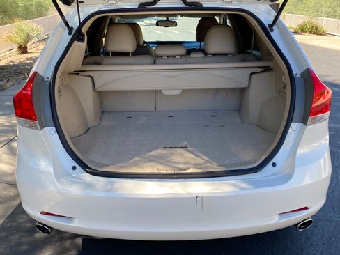 Used 2010 Toyota Venza image 6