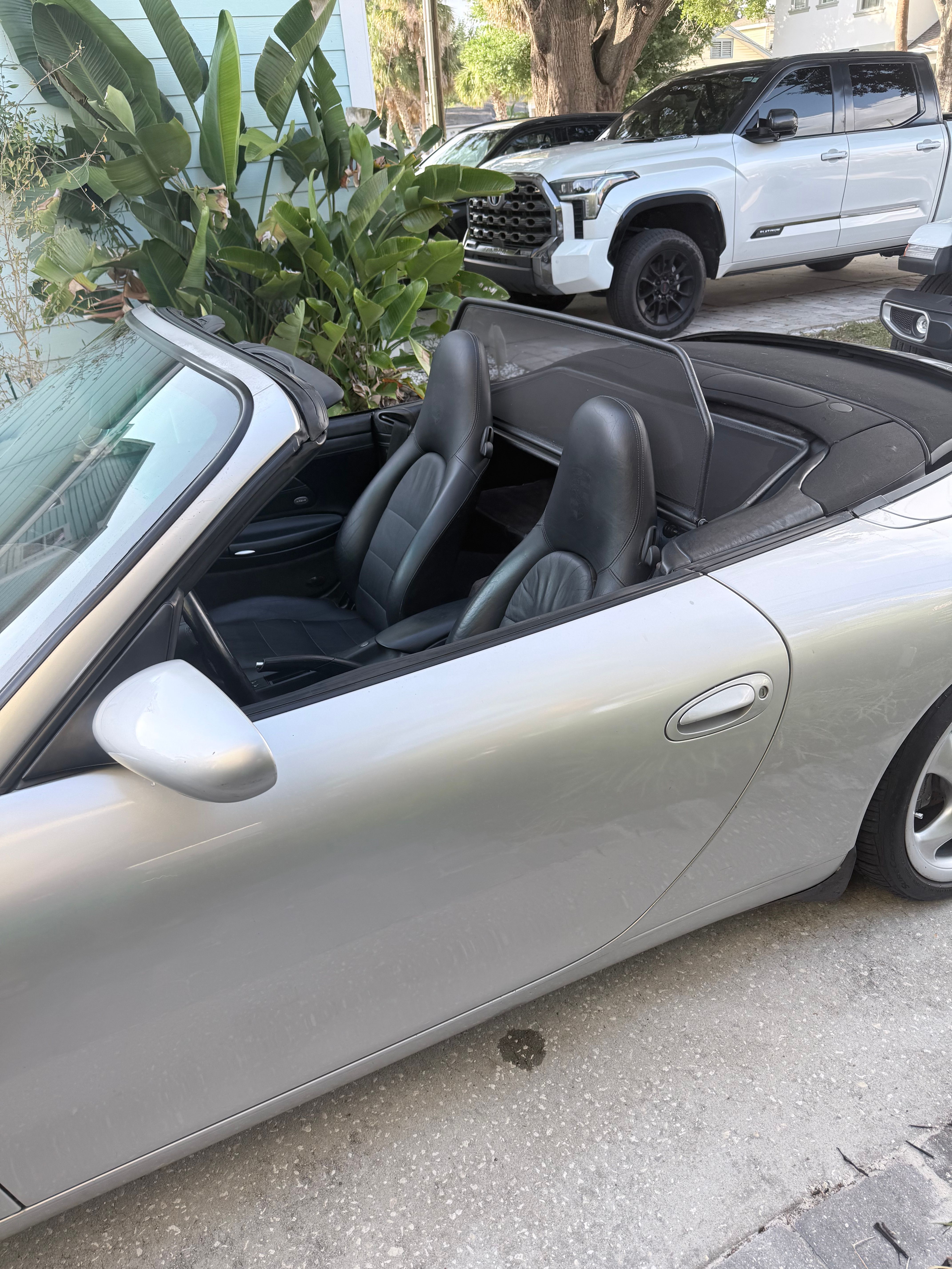 Used 2000 Porsche 911 Cabriolet image 8