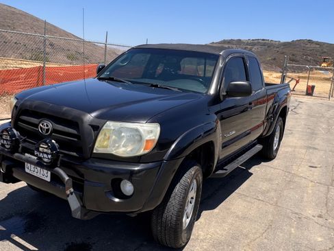 Used 2005 Toyota Tacoma 4x4 Access Cab image 6