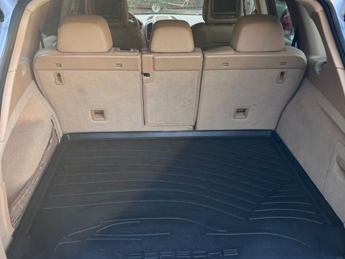 Used 2012 Porsche Cayenne S image 14