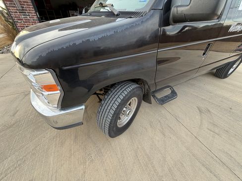 Used 2009 Ford E-350 and Econoline 350 Super Duty image 5