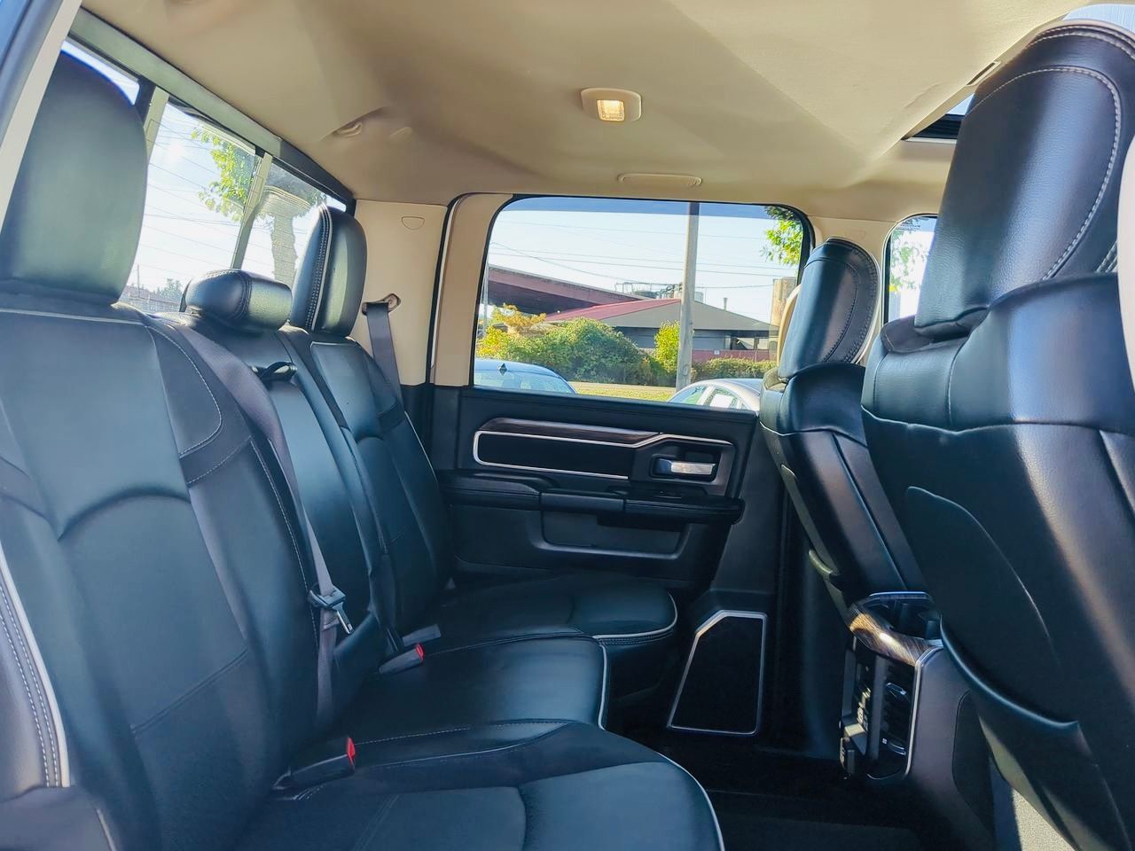 Used 2019 RAM 2500 Laramie AWD/4WD image 12