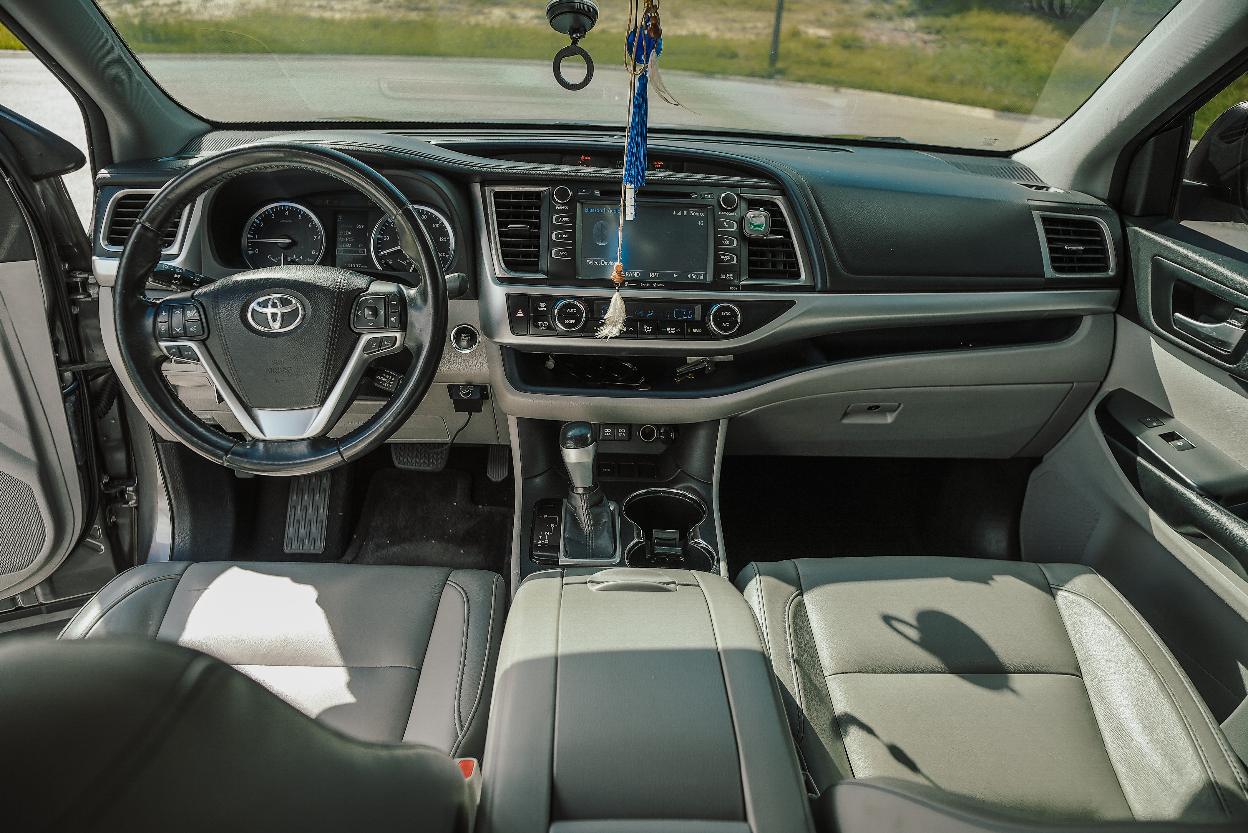 Used 2017 Toyota Highlander XLE FWD image 15