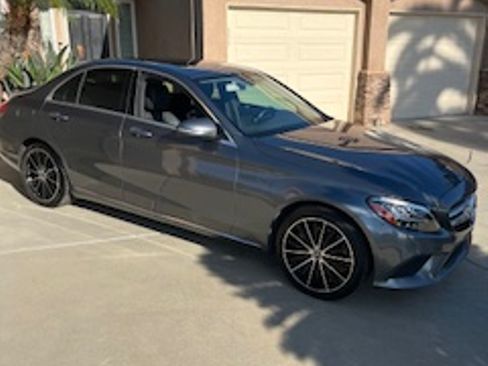 Used 2019 Mercedes-Benz C 300 Sedan image 5