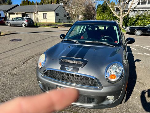 Used 2009 MINI Cooper Clubman S image 4