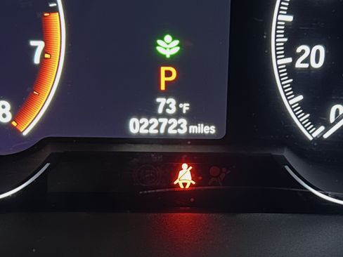 Used 2018 Honda Accord LX image 4