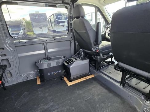 Used 2024 RAM ProMaster 3500 w/ Cold Weather Group image 12