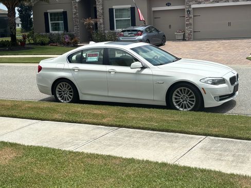 Used 2011 BMW 535i Sedan RWD image 2