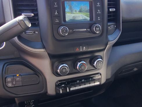 Used 2019 RAM 3500 Tradesman w/ Chrome Appearance Group image 10