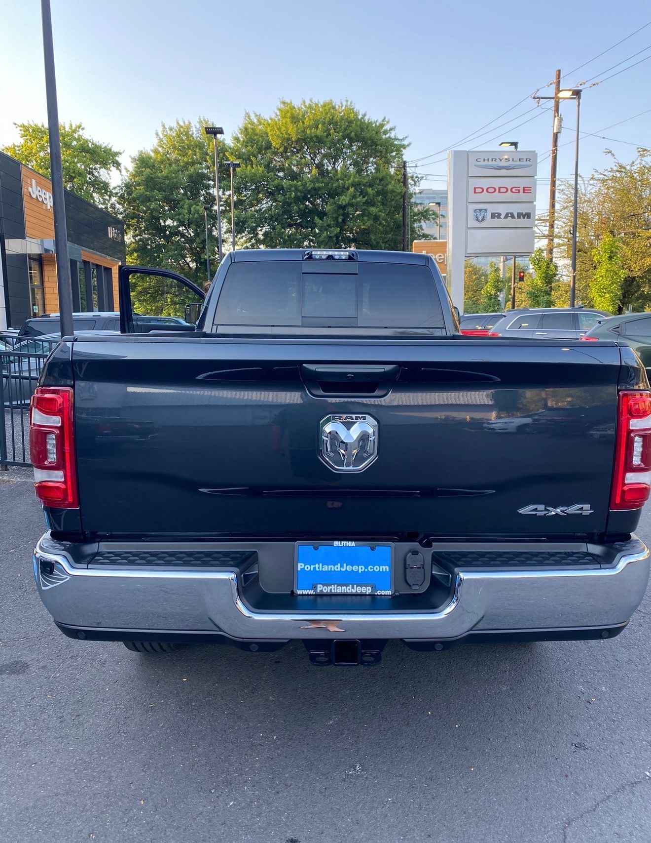 Used 2020 RAM 3500 Tradesman w/ Towing Technology Group AWD/4WD image 6