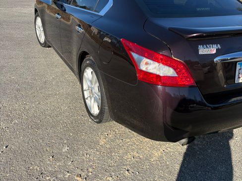 Used 2010 Nissan Maxima 3.5 SV w/ Monitor Pkg image 2