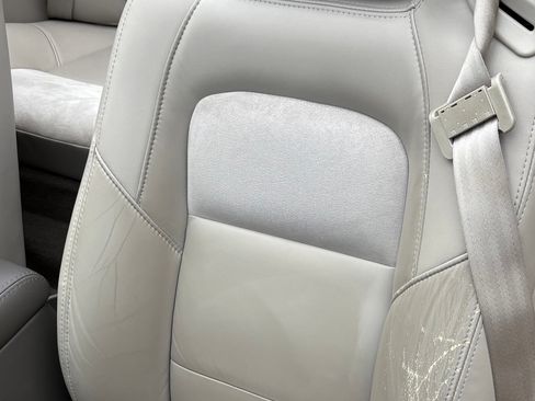 Used 2004 Chrysler Sebring Limited FWD image 13